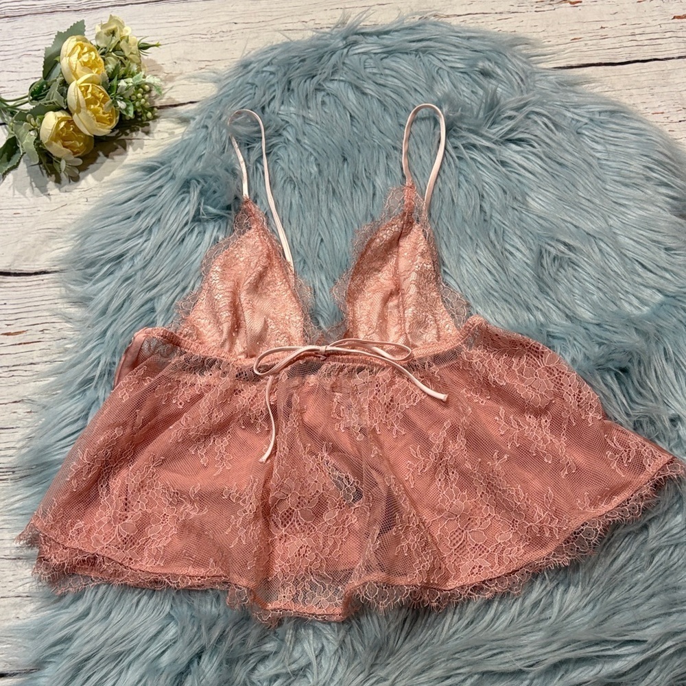 Victoria’s Secret Y2K Pink Lace Cami Lingerie Slip Tank